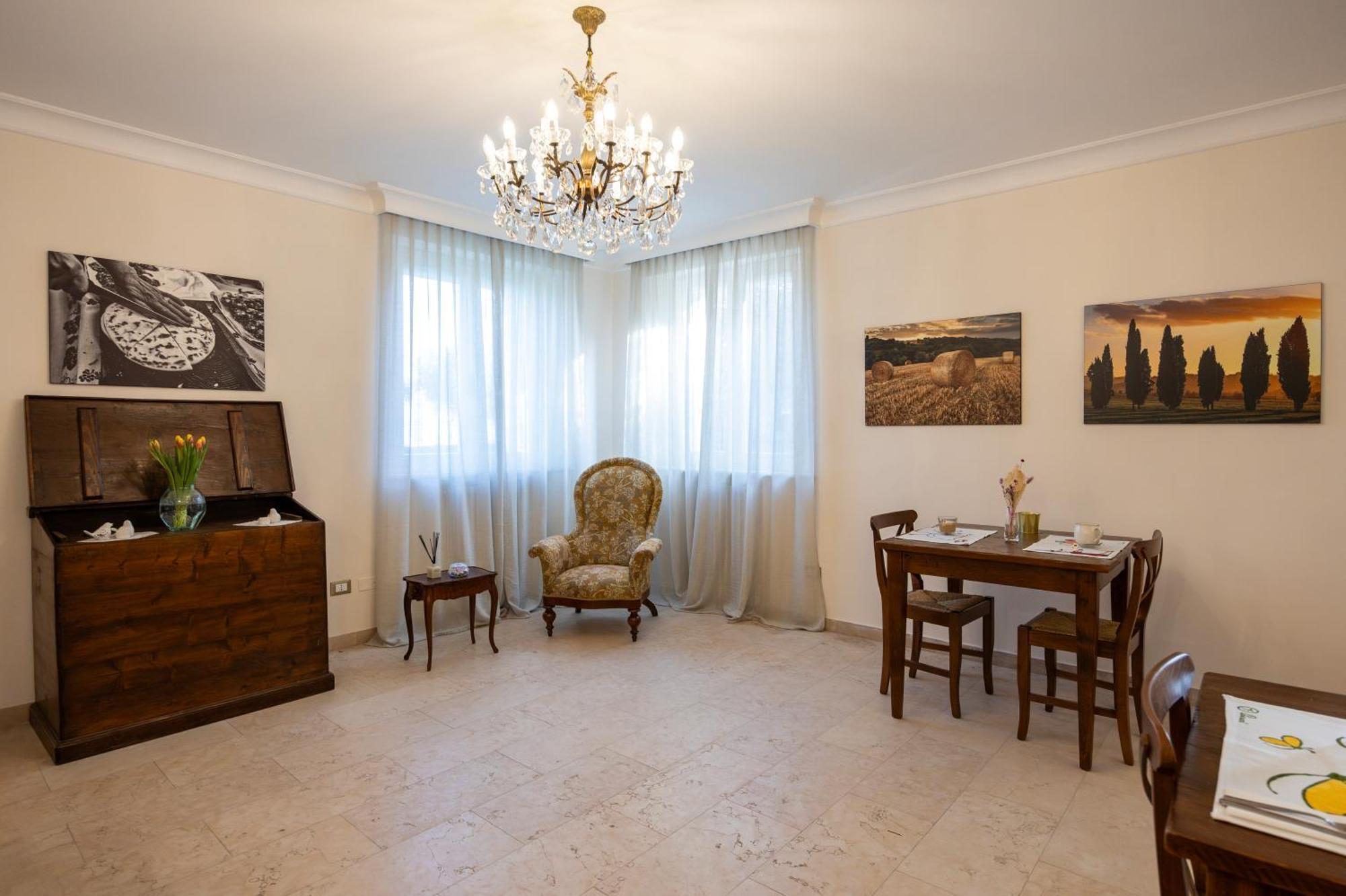 Palazzo Gessi Room And Breakfast Borghi Eksteriør bilde