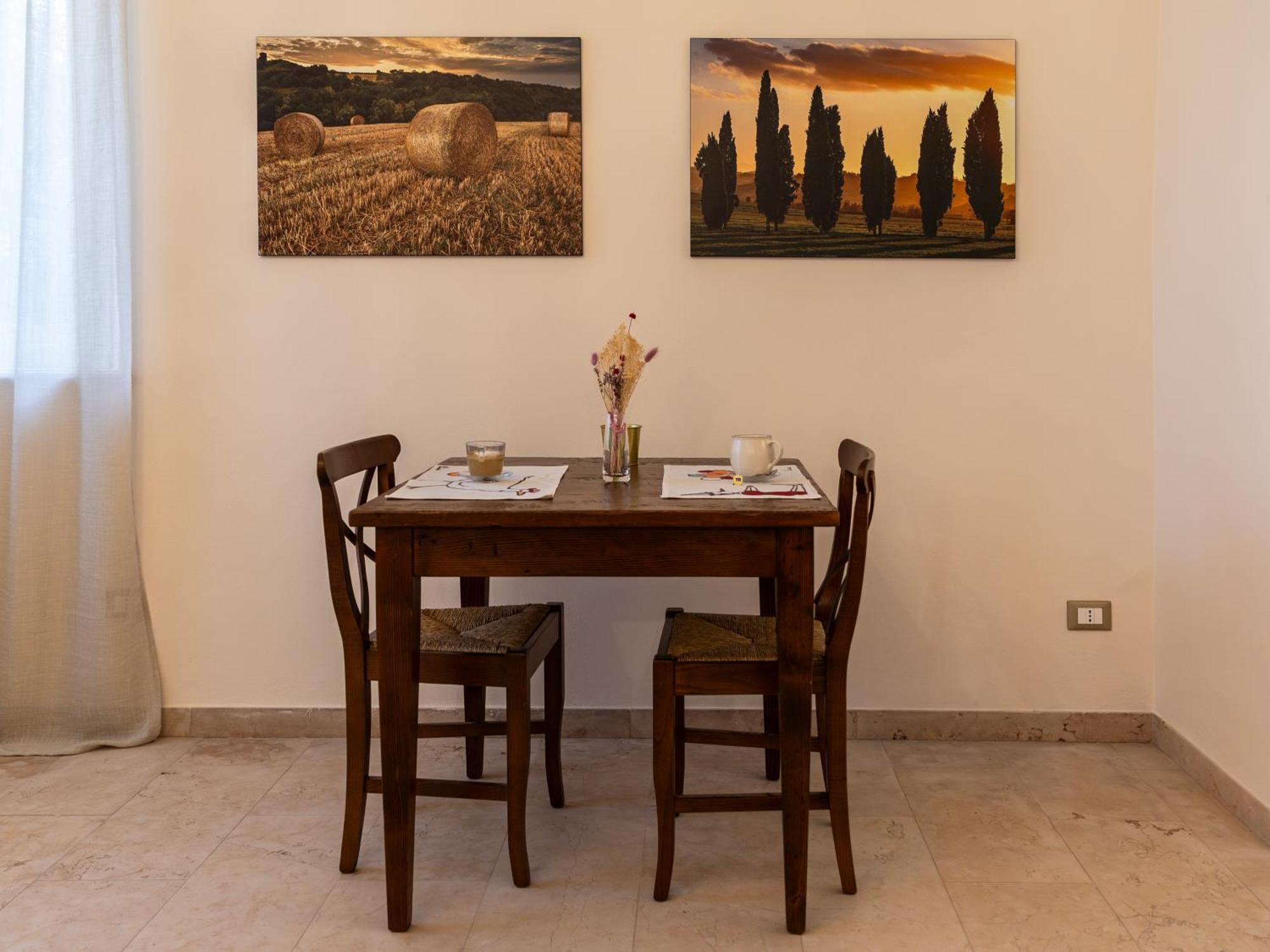 Palazzo Gessi Room And Breakfast Borghi Eksteriør bilde