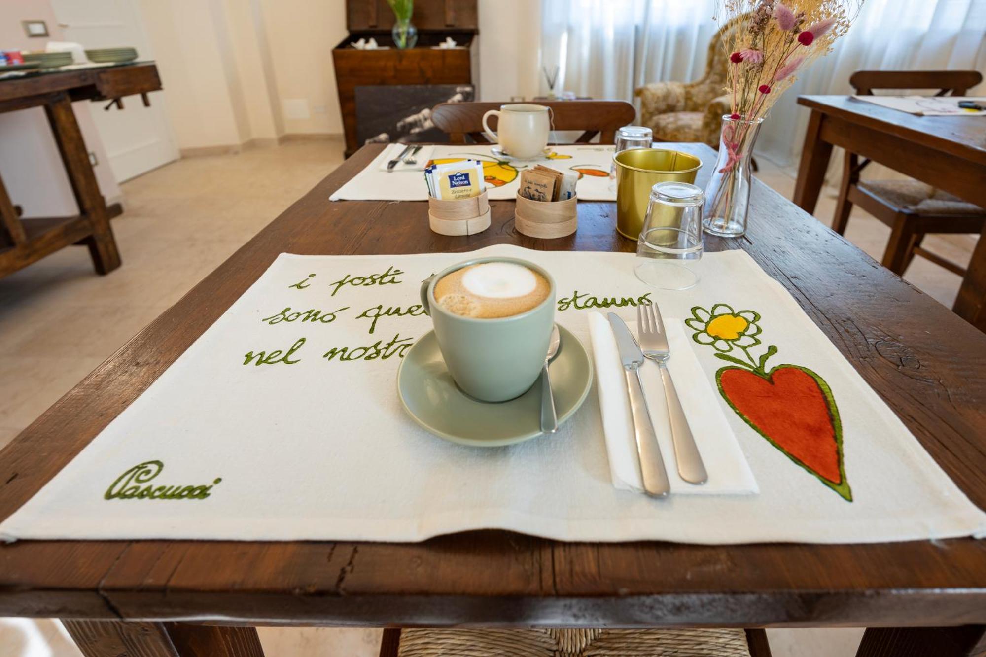 Palazzo Gessi Room And Breakfast Borghi Eksteriør bilde