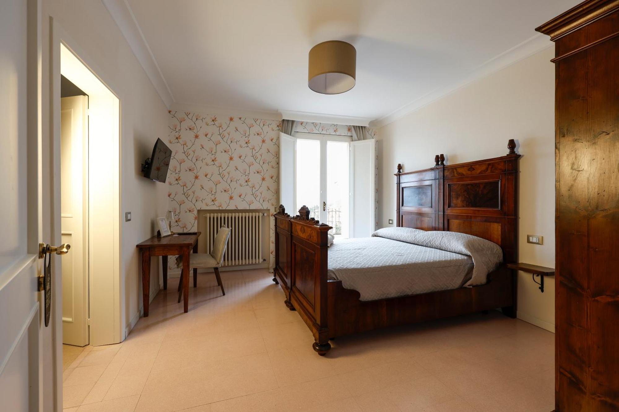 Palazzo Gessi Room And Breakfast Borghi Eksteriør bilde